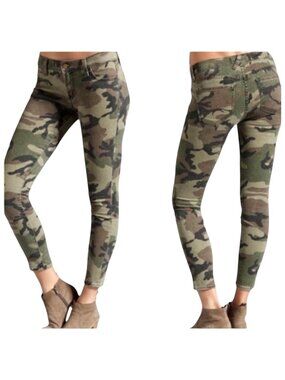 TEXTILE Elizabeth and James Jeans Women 25 Green Camo Skinny Debbie‎ Streetwear